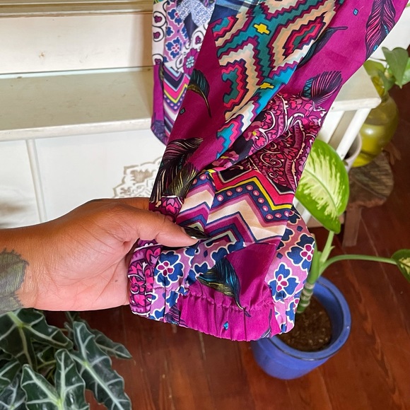 Silk Kids Joggers by 1989 Place, Size Large or 10 - Picture 8 of 11